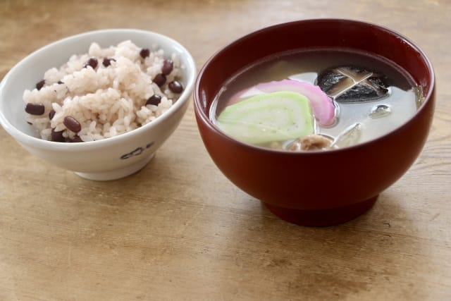 ozoni and sekihan (red rice)